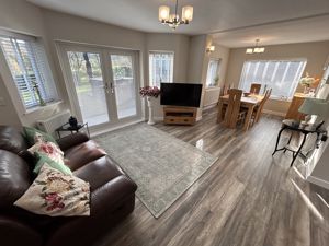 Photo 11- click for photo gallery